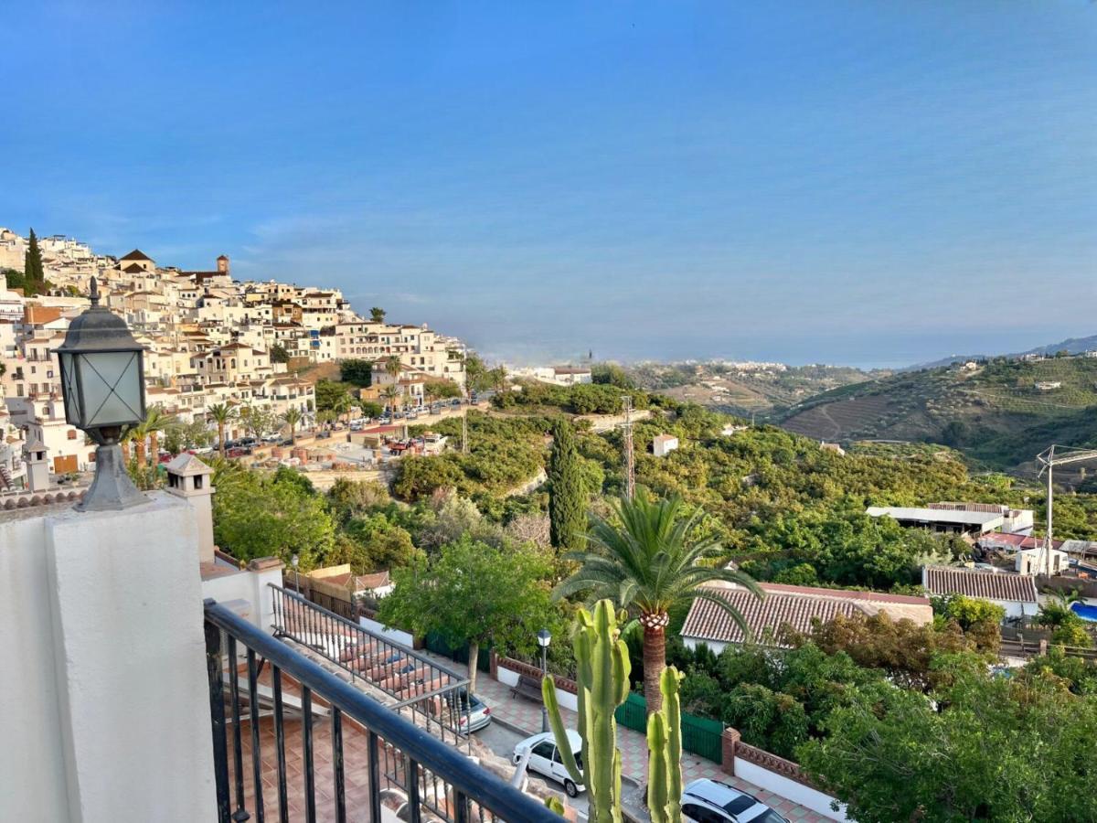 Casa La Aguanosa Con Piscina Y Vistas Al Mar Appartement Frigiliana Buitenkant foto